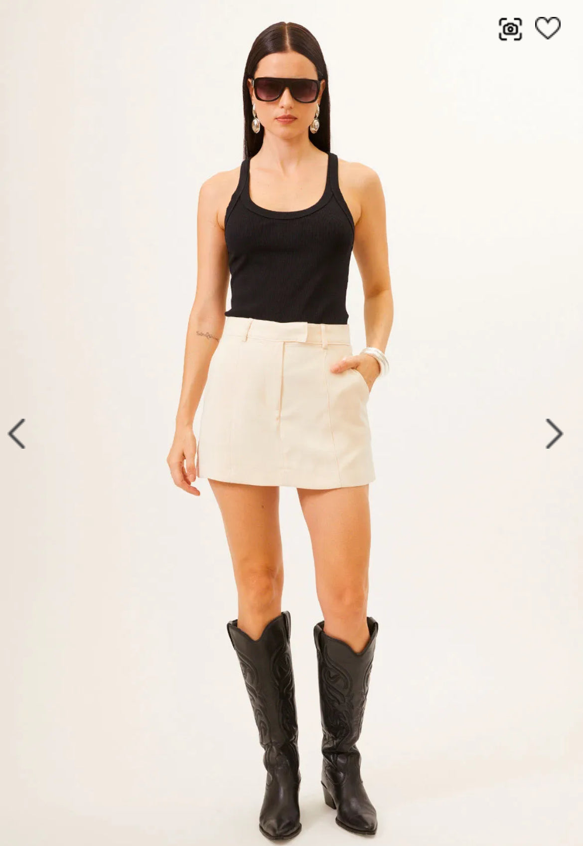 Short saia