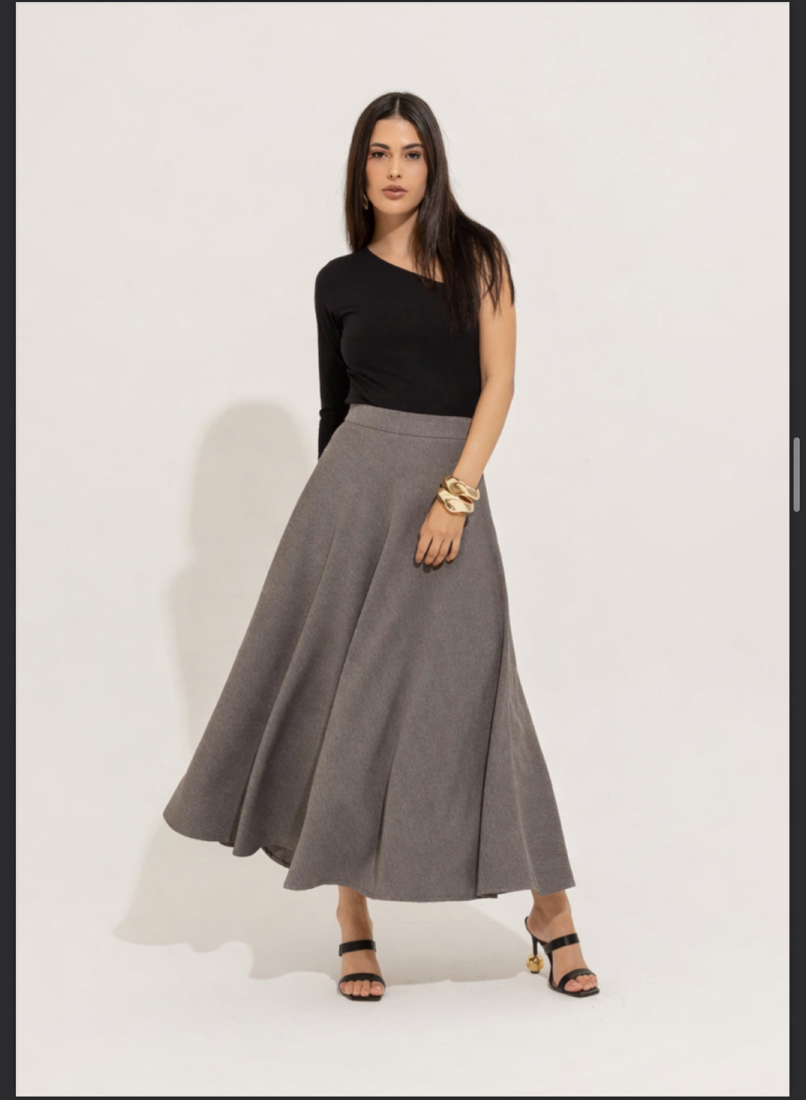 Blusa canelada um ombro