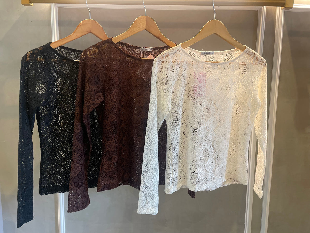 Blusa tule renda gola careca
