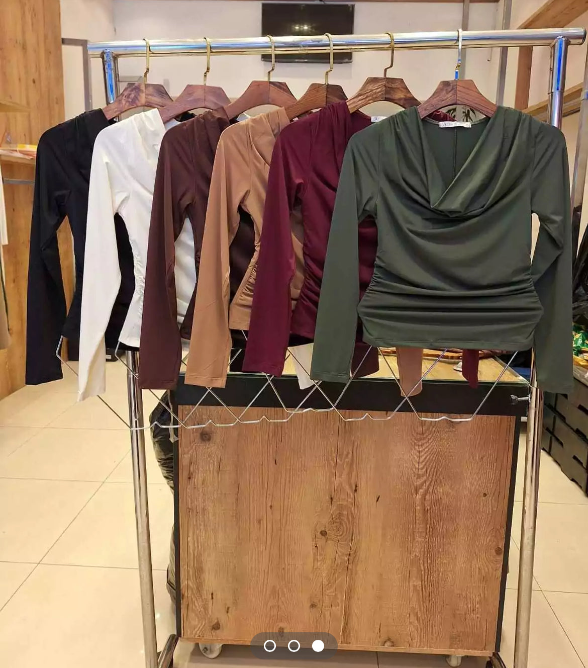 Blusa poliamida gola degagê