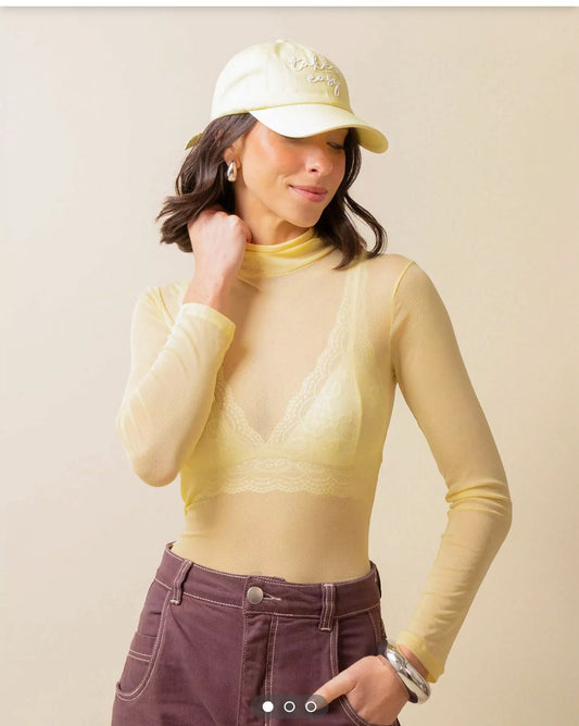 Blusa tule
